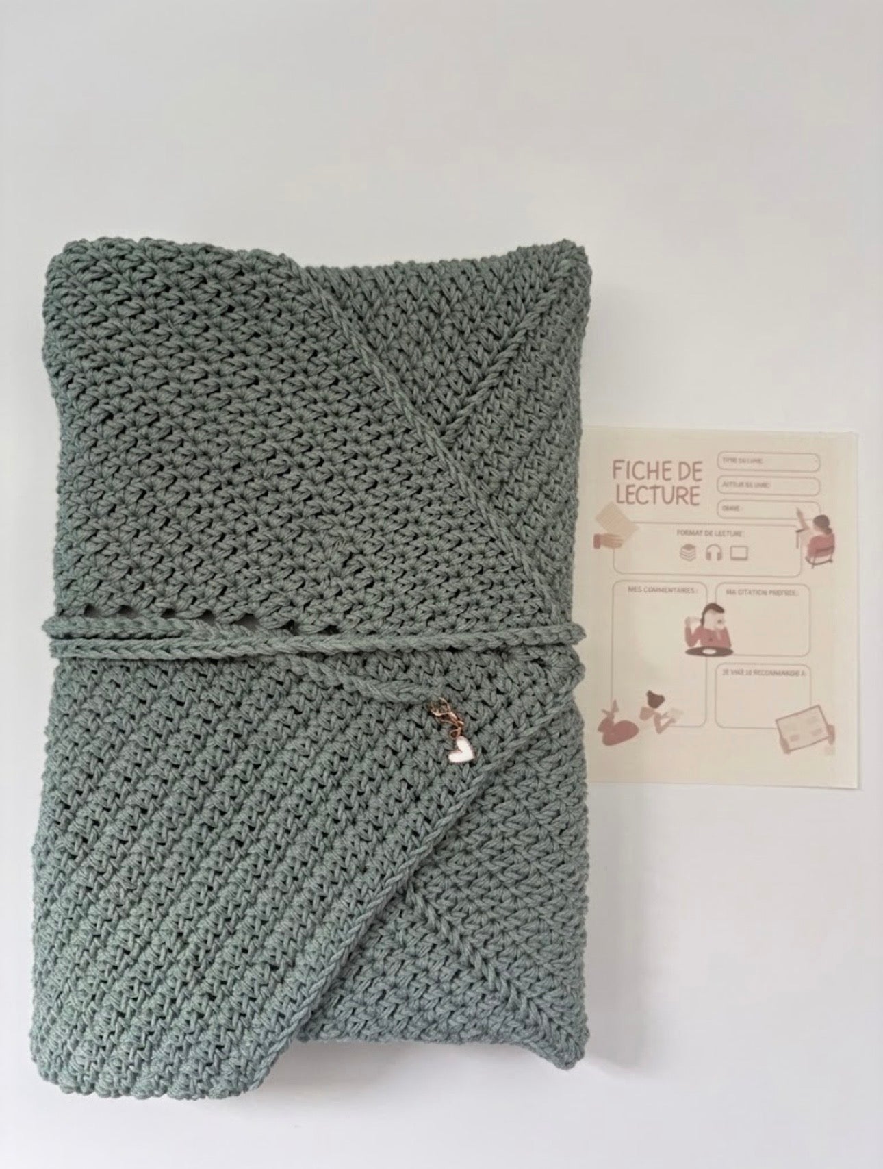 Box avec pochette à livre 💚